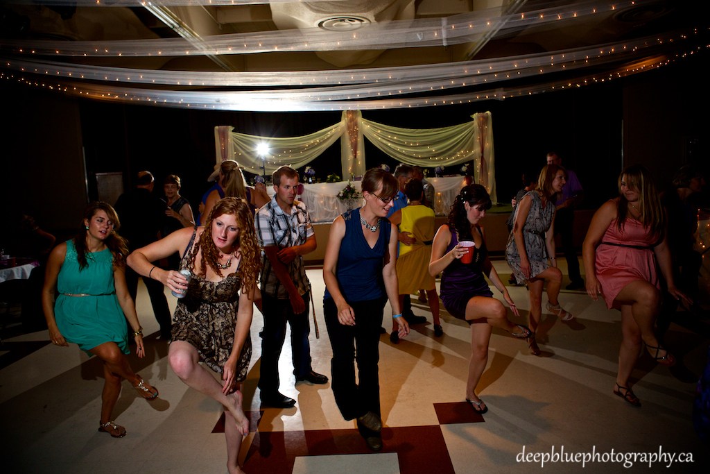 Guests Dancing Tara and Tylers Wedding