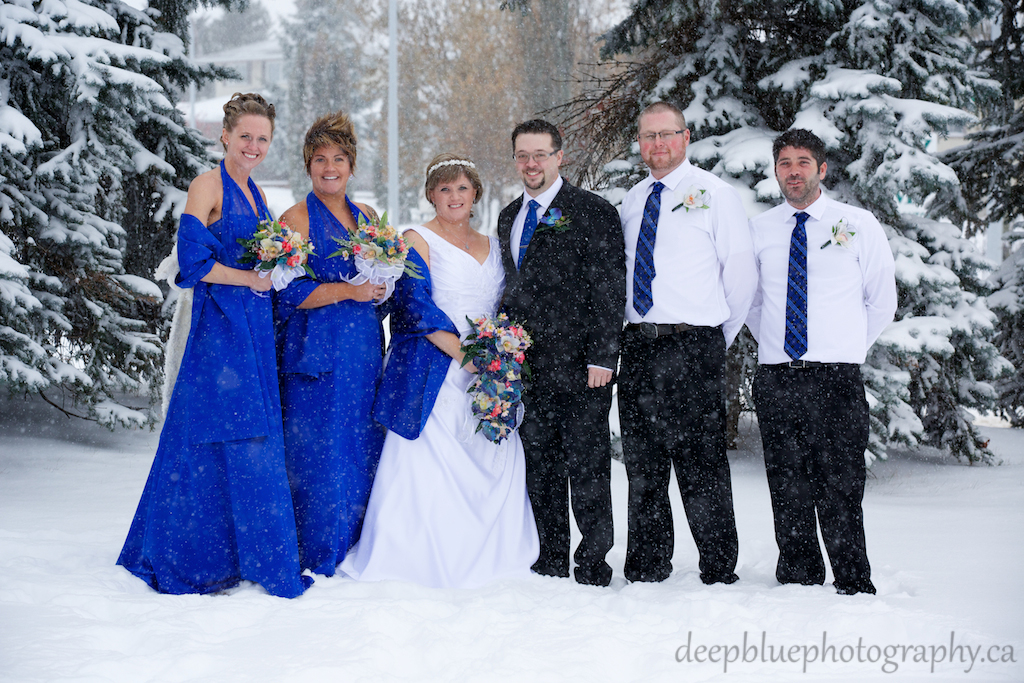 Wedding Party Pictures From A Winter Wedding Edmonton
