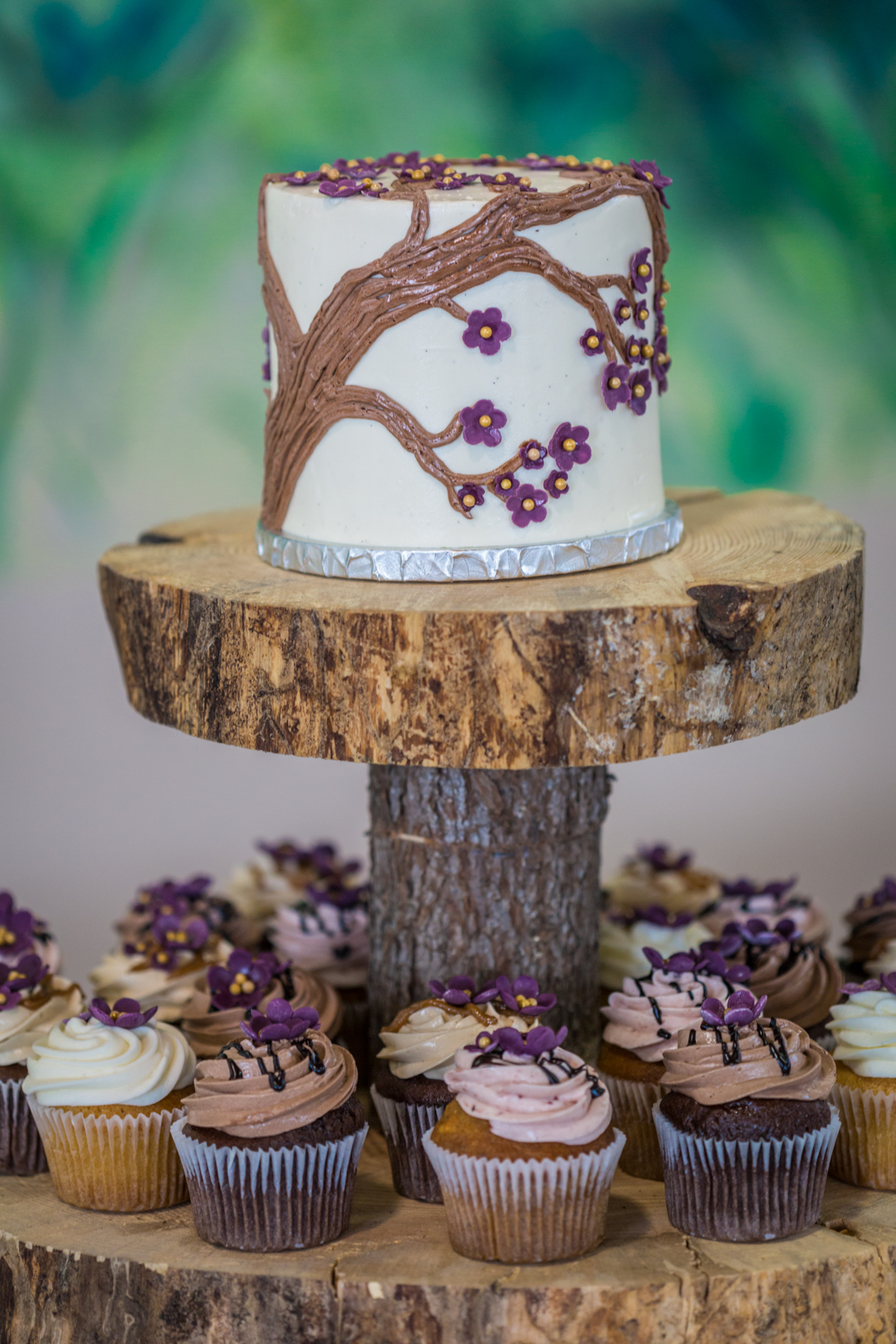 Rustic Theme Wedding Cake