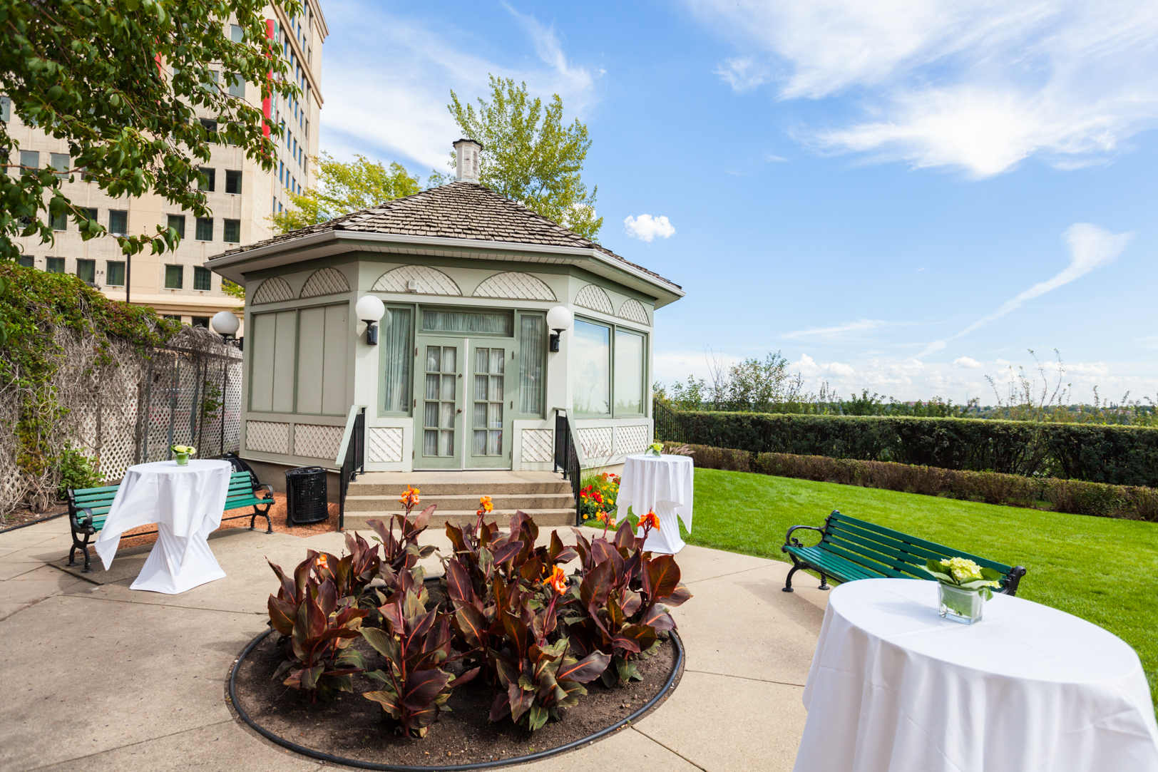 Hotel MacDonald Gazebo - Fairmont Hotel MacDonald Wedding.