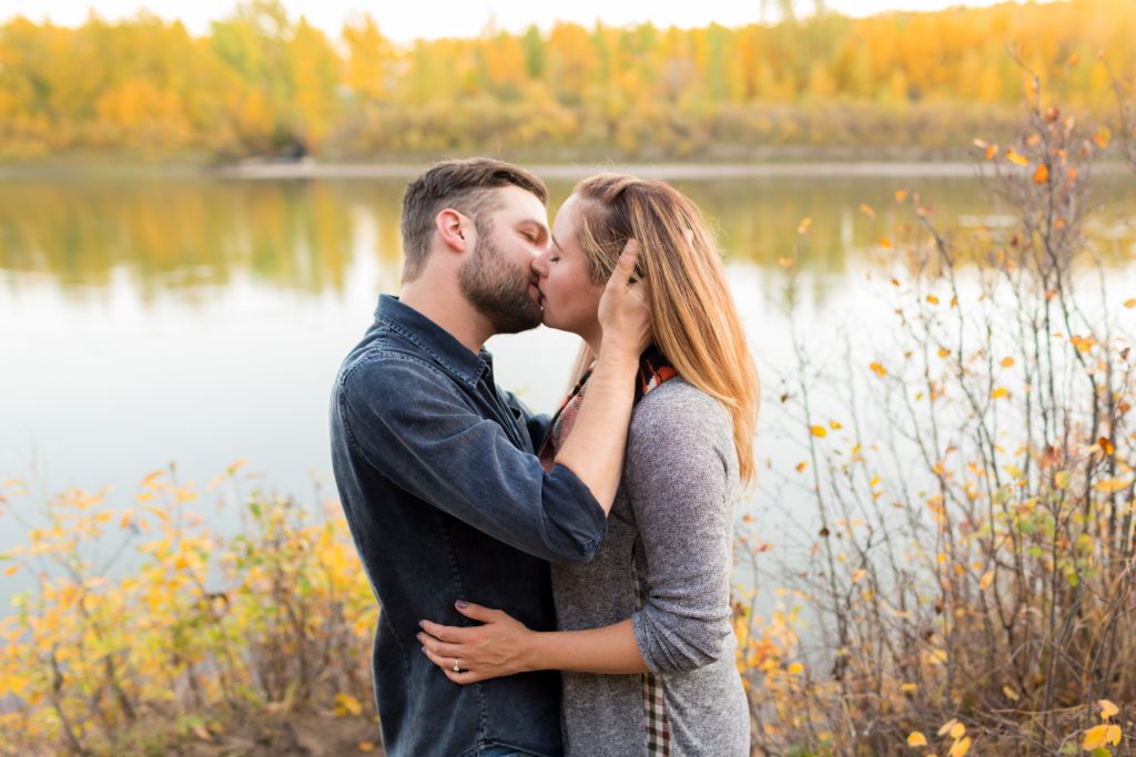 Edmonton engagement photos by the river at Terwilliger Park
