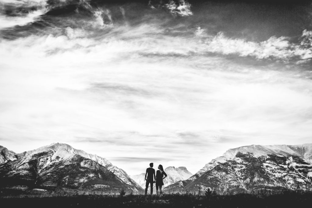 Canmore engagement photographers