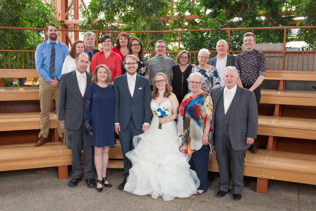 big group wedding photo